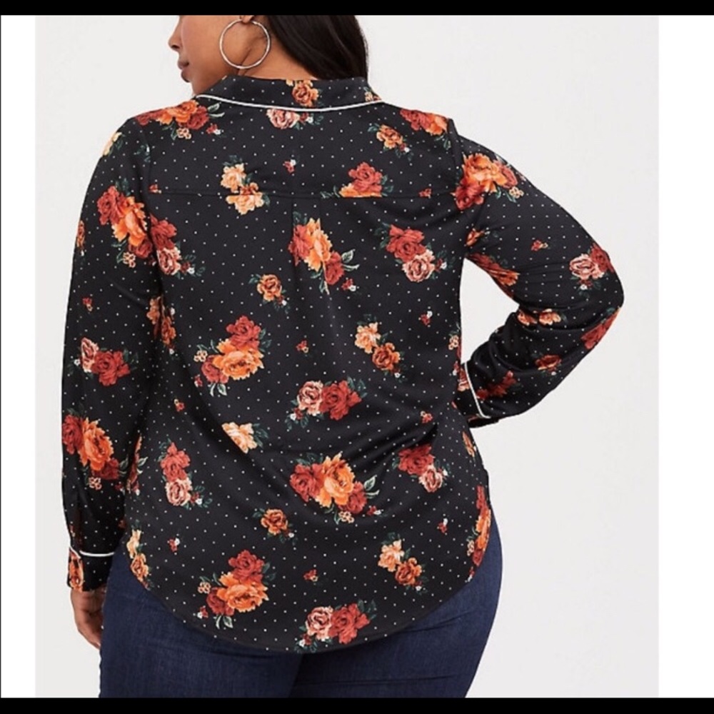 Torrid Blouse - Picture 2 of 3